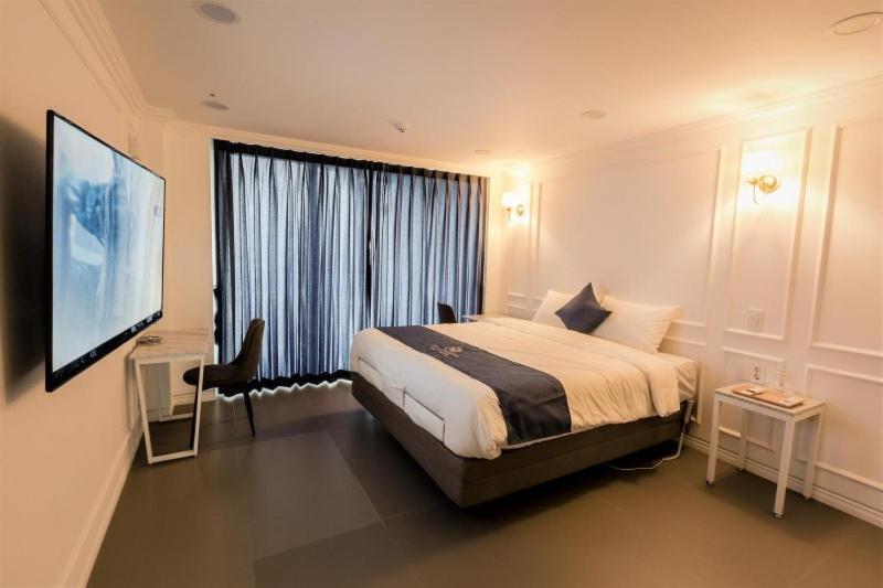 Gladsheim Hotel Seogwipo-stad Buitenkant foto