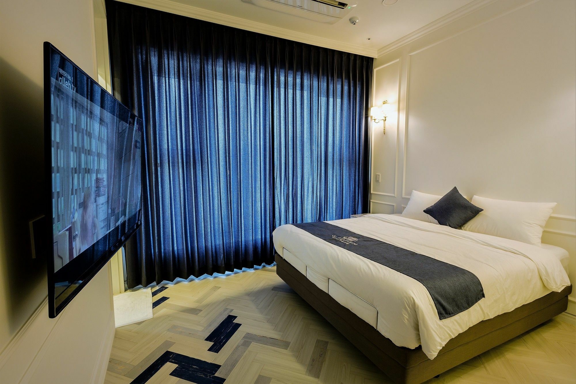 Gladsheim Hotel Seogwipo-stad Buitenkant foto