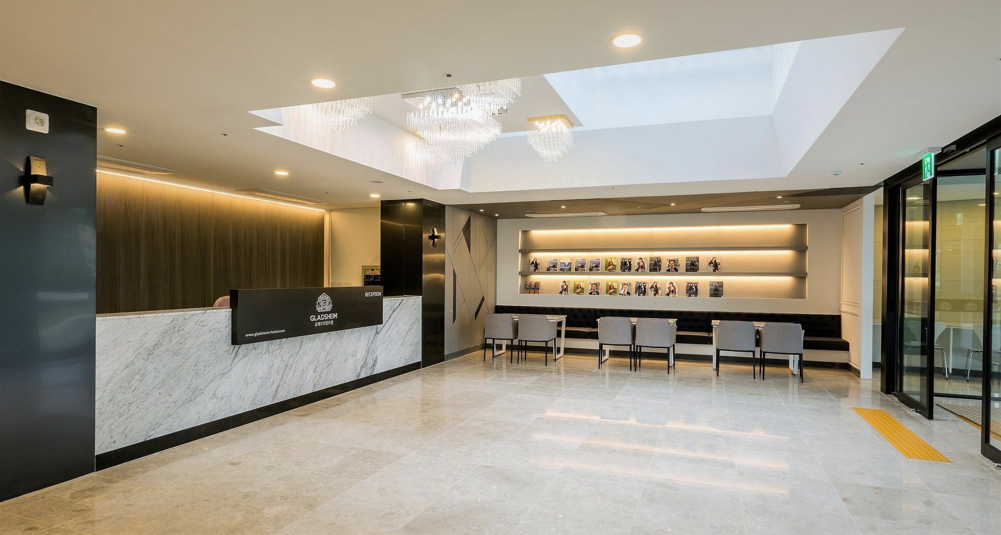 Gladsheim Hotel Seogwipo-stad Buitenkant foto